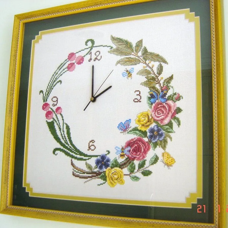 reloj punto cruz | Aprender manualidades es facilisimo. reloj punto cruz | Aprender manualidades es facilisimo.