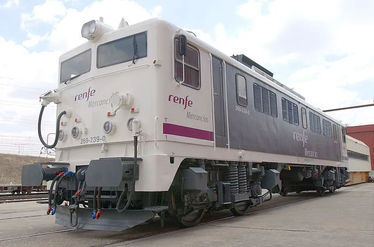 Renfe pone el cartel de “Se vende” a 71 locomotoras y 1.434 vagones de mercancías Renfe pone el cartel de “Se vende” a 71 locomotoras y 1.434 vagones de mercancías