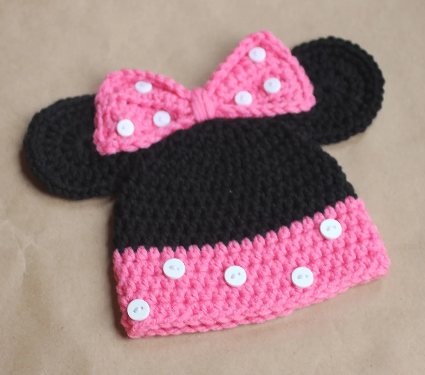 Repeat Crafter Me: Mickey and Minnie Mouse Crochet Hat Pattern Repeat Crafter Me: Mickey and Minnie Mouse Crochet Hat Pattern