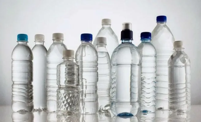 Cuántas veces puedo reutilizar la misma botella de plástico ... Cuántas veces puedo reutilizar la misma botella de plástico ...