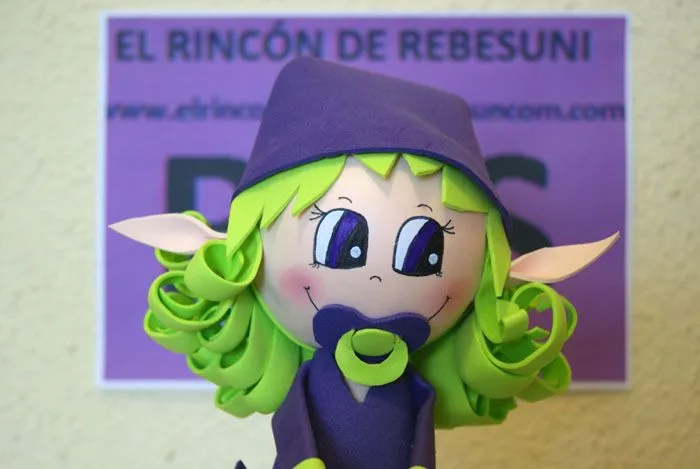El Rincón de las fofuchas y más....: FOFUCHA BEBÉ DUENDE CON CAJA El Rincón de las fofuchas y más....: FOFUCHA BEBÉ DUENDE CON CAJA
