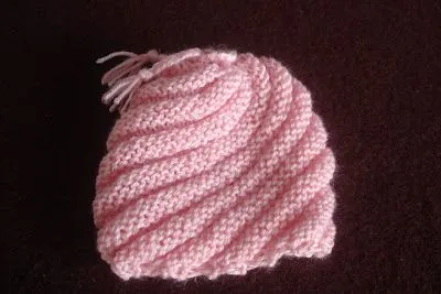 MI RINCON DE LANAS Y AGUJAS: GORRO ODESSA