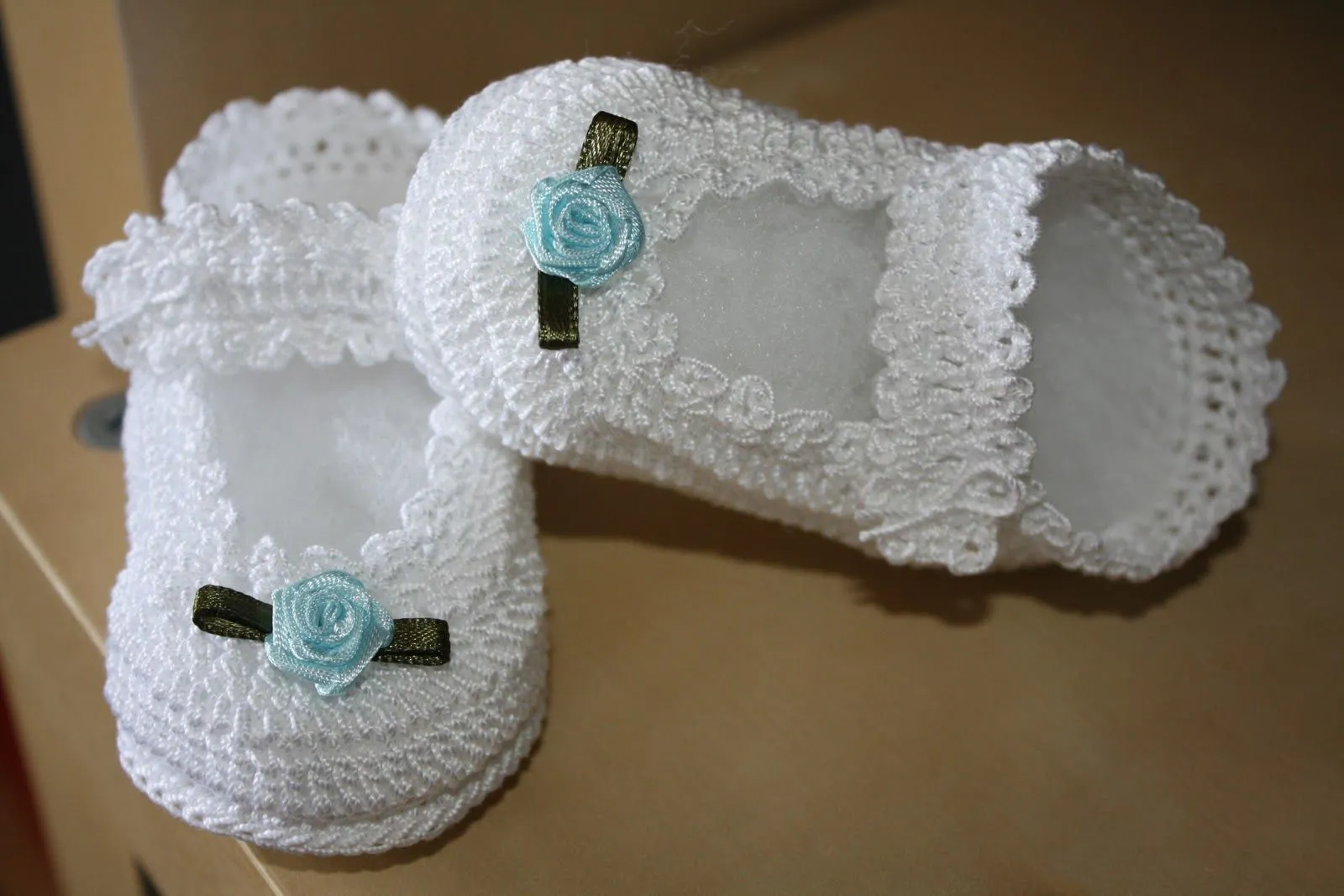 Yo siguiendo con mi locura por lo zapatitos para bebe