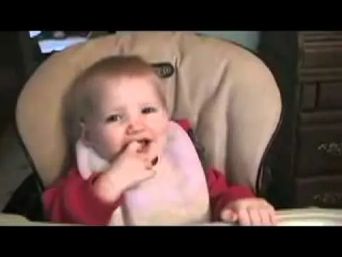 risas de bebé videos chistosos y humor. niño chuky - YouTube risas de bebé videos chistosos y humor. niño chuky - YouTube