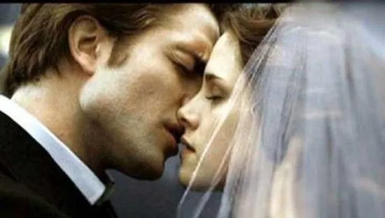 Robert Pattinson y Kristen Stewart: junio 2012