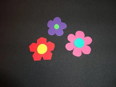 ROCIO OLIVARES. EL AULA DE PT.: MOLDES PARA HACER FLORES DE GOMA EVA. ROCIO OLIVARES. EL AULA DE PT.: MOLDES PARA HACER FLORES DE GOMA EVA.