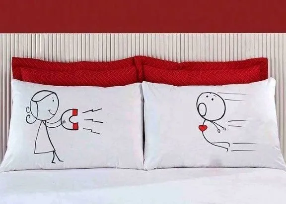 romantic-pillows.jpg