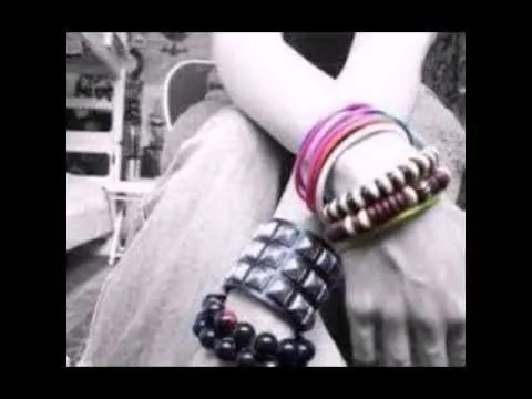 Ropa y accesorios EMO 3 - YouTube