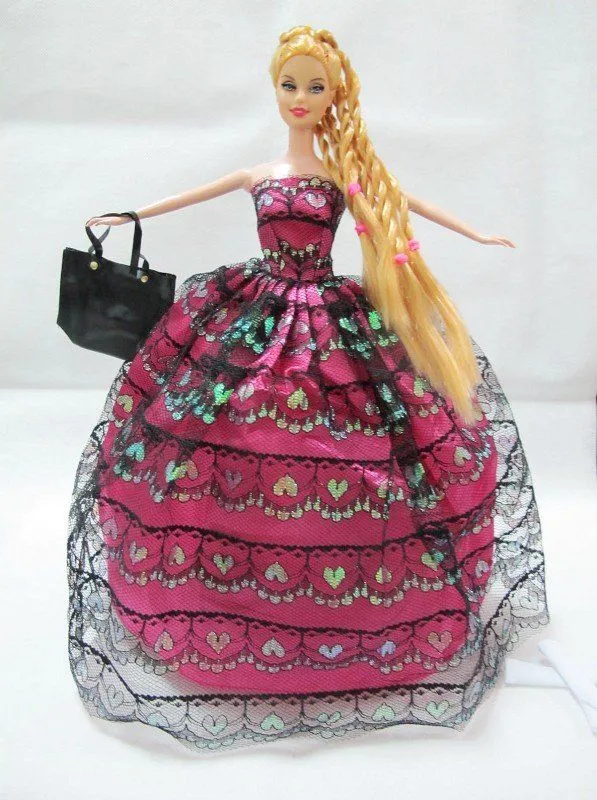 Como puedo hacer ropa de barbie - Imagui