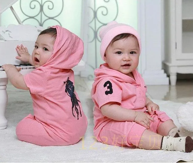 Imagenes ropa para bebé recien nacido - Imagui
