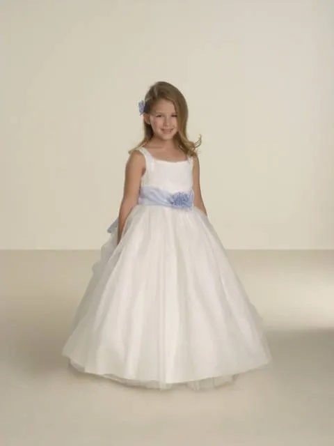 Fotos de vestido de niñas que son pajecitas - Imagui Fotos de vestido de niñas que son pajecitas - Imagui