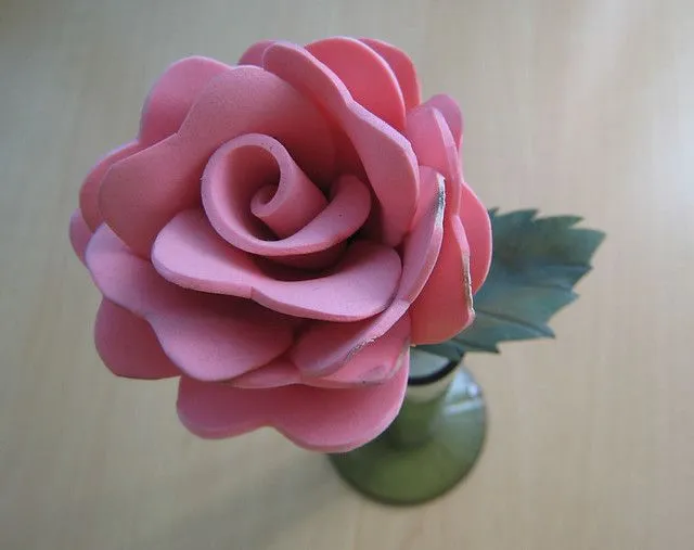 Rosa de goma eva. | Flickr - Photo Sharing!