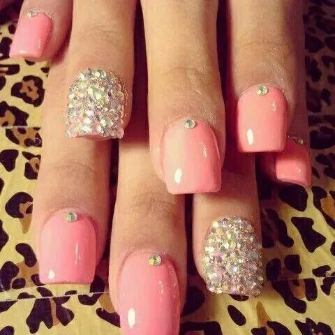 Rosa con piedras | Diseñó uñas | Pinterest