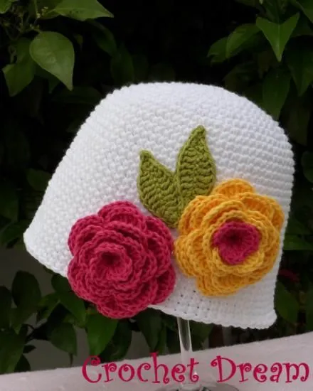 dos rosas , gorro para niña tejido a crochet - artesanum com ... dos rosas , gorro para niña tejido a crochet - artesanum com ...