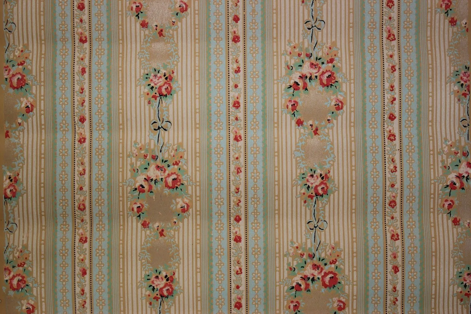 Rosie's Vintage Wallpaper: My Love for Vintage Wallpaper