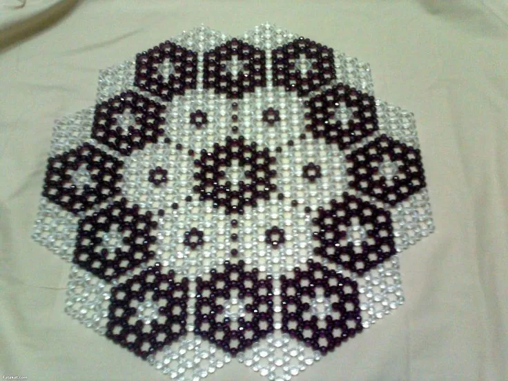 Rruza on Pinterest | Seed Bead Patterns, Beaded Snowflake and ... Rruza on Pinterest | Seed Bead Patterns, Beaded Snowflake and ...
