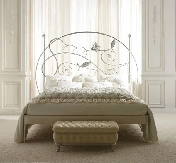 Rustik chateaux: Dormitorio muy chic con camas de hierro antiguas ... Rustik chateaux: Dormitorio muy chic con camas de hierro antiguas ...