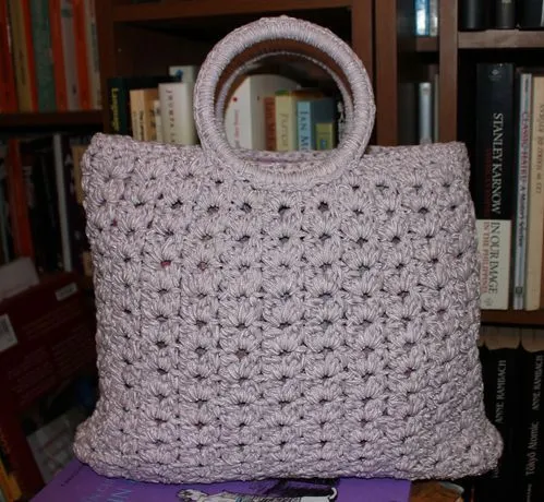 Sac au crochet gris perle - Nagoya en français Sac au crochet gris perle - Nagoya en français