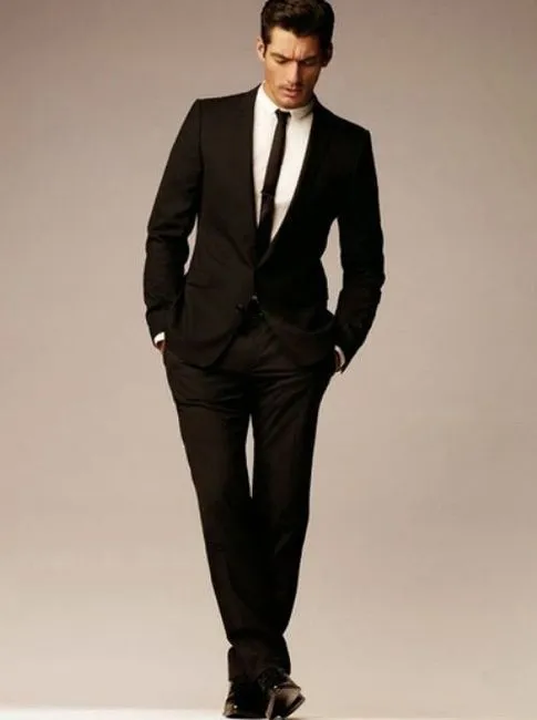 Saco y corbata negra - Traje entero negro - Fotos matrimonio.com.co