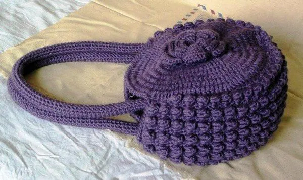 Sacs et leurs grilles gratuites , au crochet ! - Le blog de Anne Sacs et leurs grilles gratuites , au crochet ! - Le blog de Anne