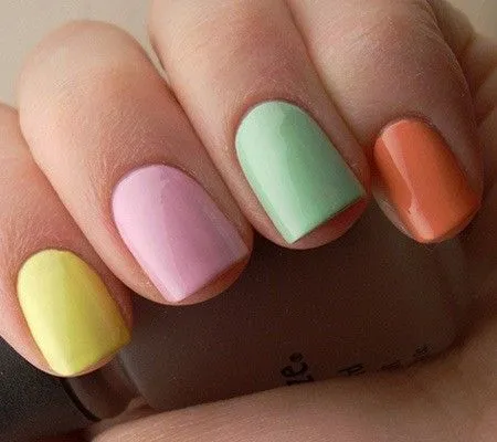Sala de Maquillaje : Uñas Color Pastel