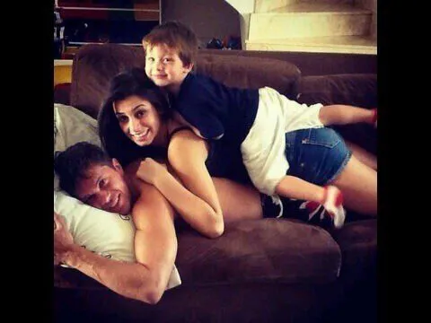 SallyCetiina98 : Tu, yo, con nuestro primer hijo, piénsalo<3 http ... SallyCetiina98 : Tu, yo, con nuestro primer hijo, piénsalo<3 http ...
