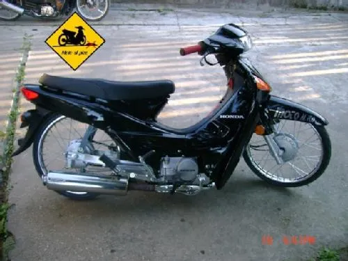 salvadorct: MOTOS AL PISO