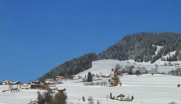 San Valentino Siusi - frazione di Castelrotto - Alpe di Siusi ... San Valentino Siusi - frazione di Castelrotto - Alpe di Siusi ...