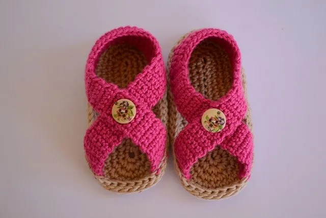 zapatitos bebes on Pinterest