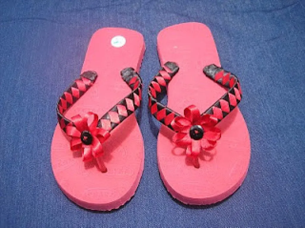 como hacer sandalias con cintas | Aprender manualidades es facilisimo.