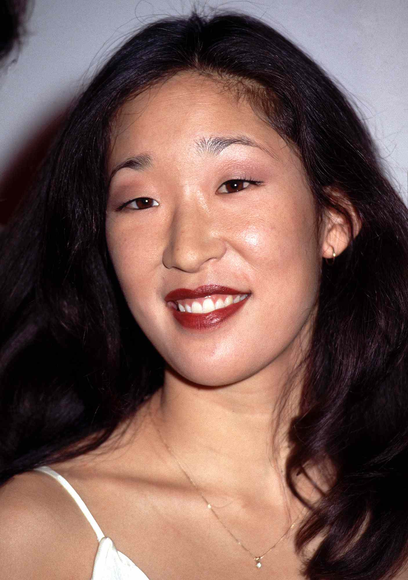 Sandra Oh Throwback Photos: Photos of Sandra Oh That Prove She Doesn't Age Sandra Oh Throwback Photos: Photos of Sandra Oh That Prove She Doesn't Age