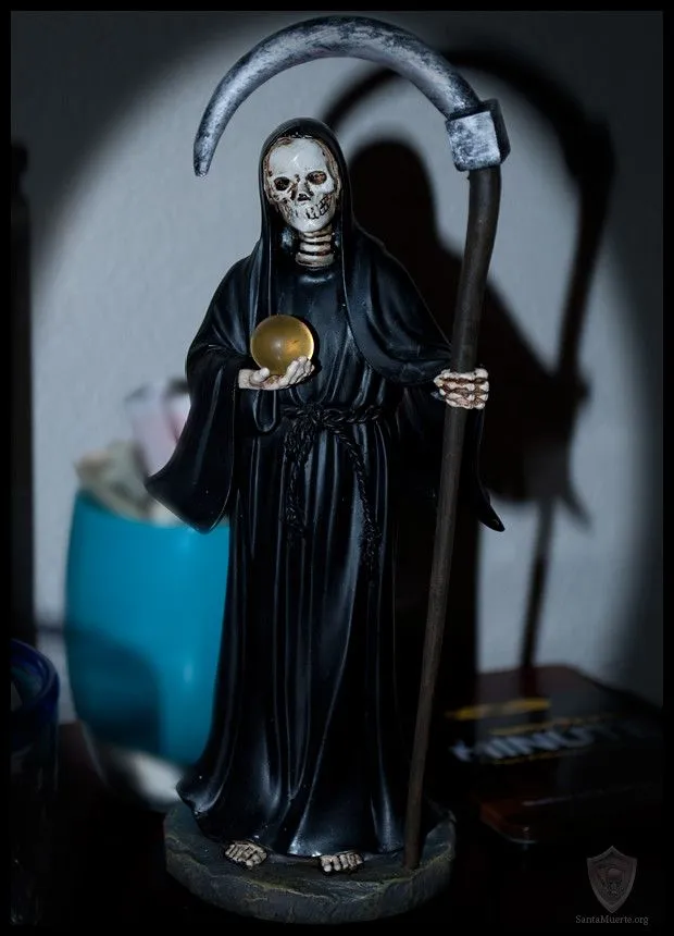 SANTA MUERTE - Plegaria Para Conquistar a un Hombre Difícil