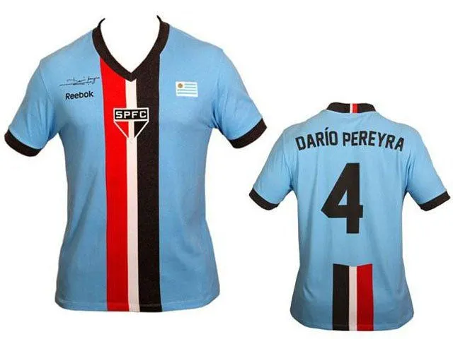 Sao Paulo presentó camiseta en honor a ídolos uruguayos Sao Paulo presentó camiseta en honor a ídolos uruguayos