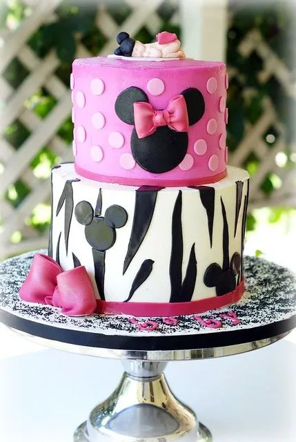 Sassy Minnie Mouse Baby Shower Cake | Flickr - Photo Sharing!