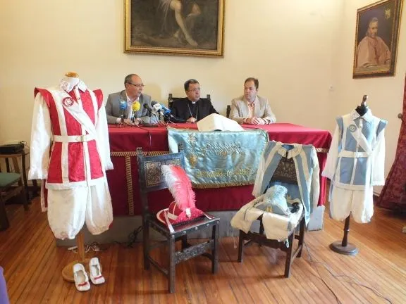 Seises de la S.A.I. Catedral de Guadix: Presentación de los nuevos ...