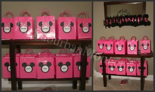 Sencillas bolsas para sorpresas de Mickey y Minnie. Fiestas ...