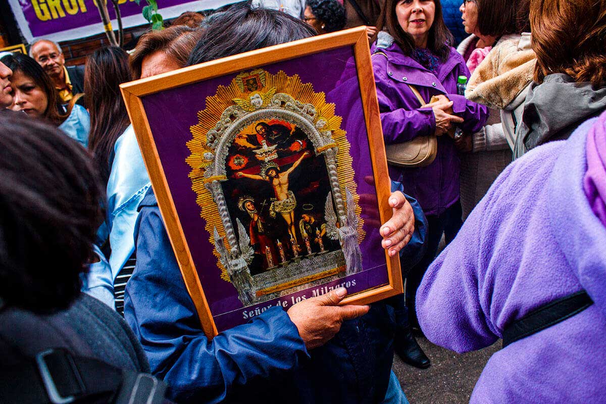 Señor de los Milagros: historia y costumbres de esta fiesta religiosa en el  mes morado | Y tú qué planes?