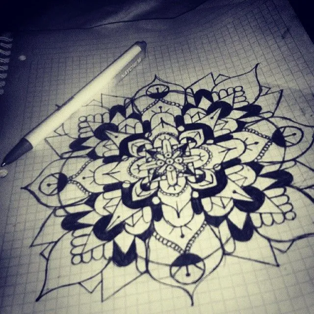 Las Cosas Sin Sentido son Mejor — Mandala de la noche! #Mandala ...