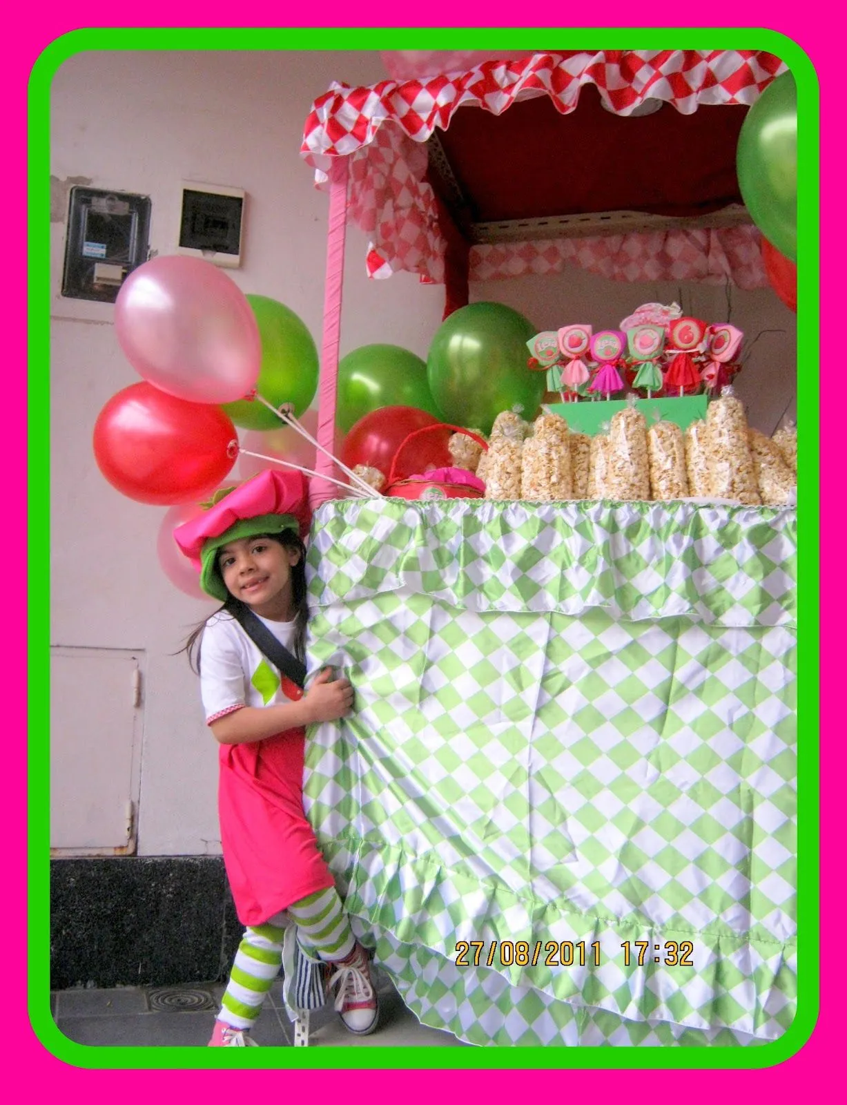 SentidoVioletaGlobos: Frutillitas para Leia