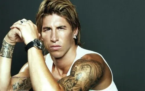 Sergio Ramos | Tatuaje de una virgen y cristo en... - Tatuajes de ...