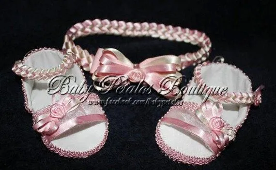 Set de Sandalias y Lazo en Cinta/liston por BabyPetalosBoutique Set de Sandalias y Lazo en Cinta/liston por BabyPetalosBoutique