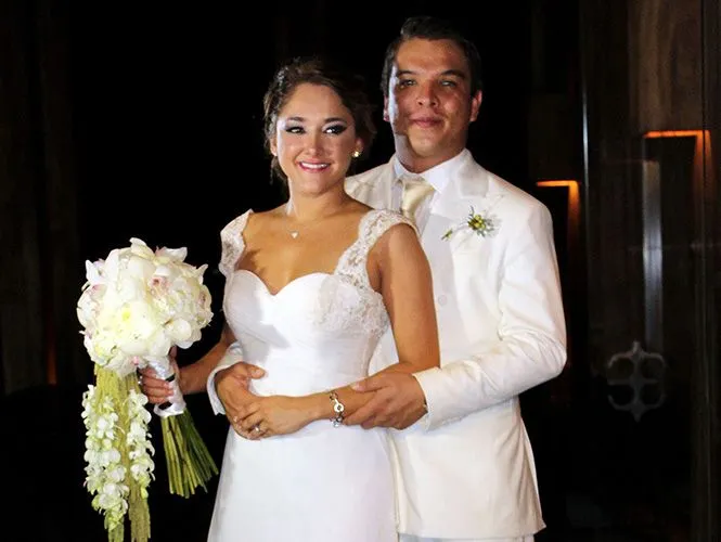 Sherlyn se casa por el civil con Gerardo Islas en Cancún | Excélsior Sherlyn se casa por el civil con Gerardo Islas en Cancún | Excélsior