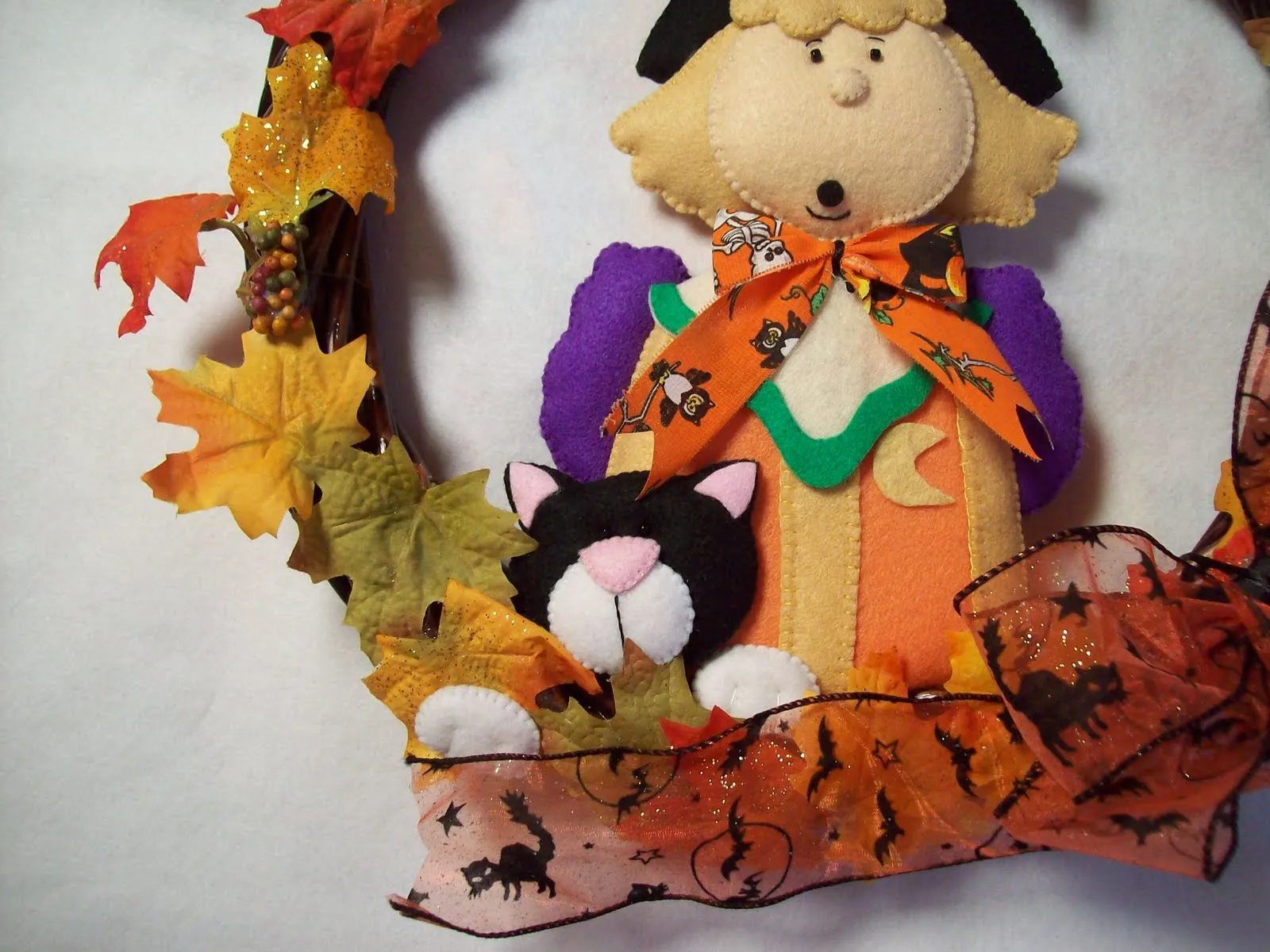 SHEXELDETALLITOS blog de manualidades: CORONA DE HALLOWEEN CON ... SHEXELDETALLITOS blog de manualidades: CORONA DE HALLOWEEN CON ...