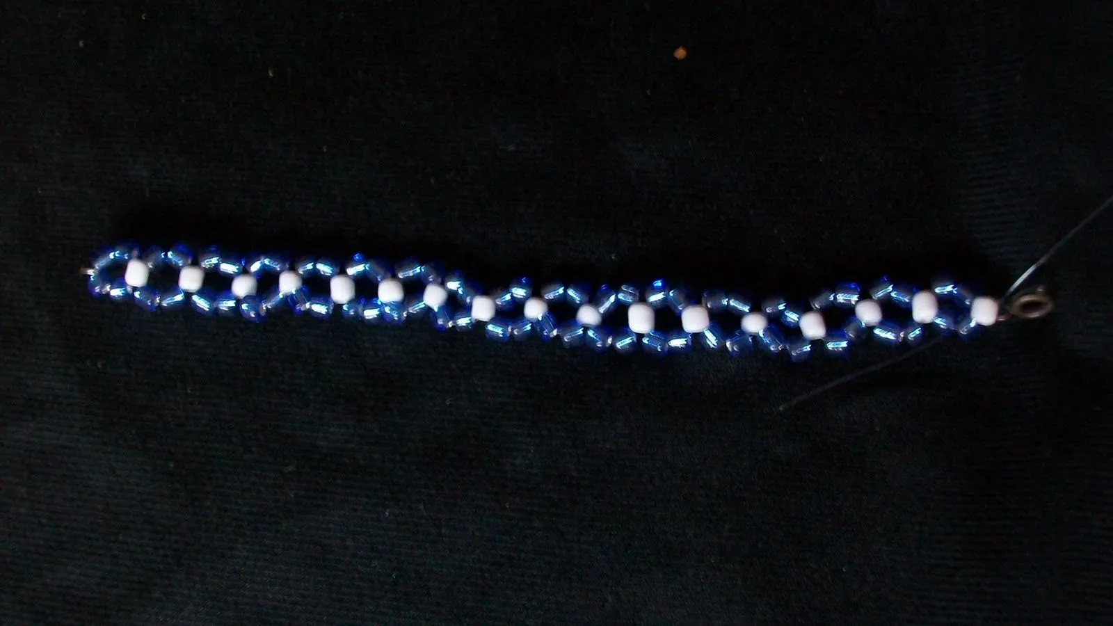 Silimoda: Mostacillas: enhebrado cruzado 1º Clase Silimoda: Mostacillas: enhebrado cruzado 1º Clase