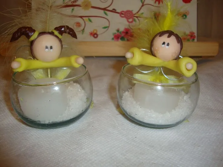 Simpáticas bochitas de vidrio con nenes de porcelana | Souvenirs y ... Simpáticas bochitas de vidrio con nenes de porcelana | Souvenirs y ...