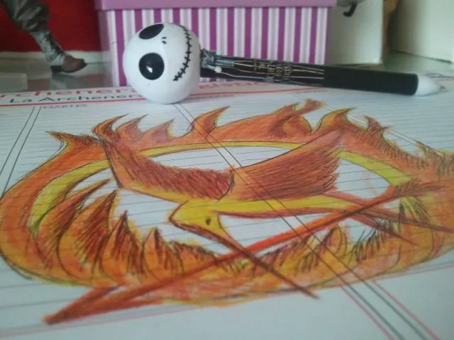 Sinsajo para dibujar - Imagui