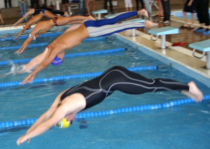 SISMA - CARRERAS POPULARES: ¿¿SE ADELGAZA MAS CORRIENDO QUE NADANDO?? SISMA - CARRERAS POPULARES: ¿¿SE ADELGAZA MAS CORRIENDO QUE NADANDO??