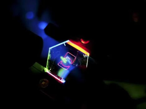 Un sistema para ver vídeos 3D en teléfonos móviles sin usar gafas ... Un sistema para ver vídeos 3D en teléfonos móviles sin usar gafas ...