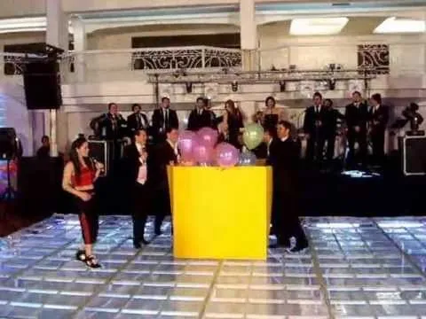 Globos para el regalo Sorpresa de XV años - YouTube