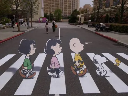 SrPerro.com - Snoopy y sus amigos salen a la calle… con los Beatles SrPerro.com - Snoopy y sus amigos salen a la calle… con los Beatles